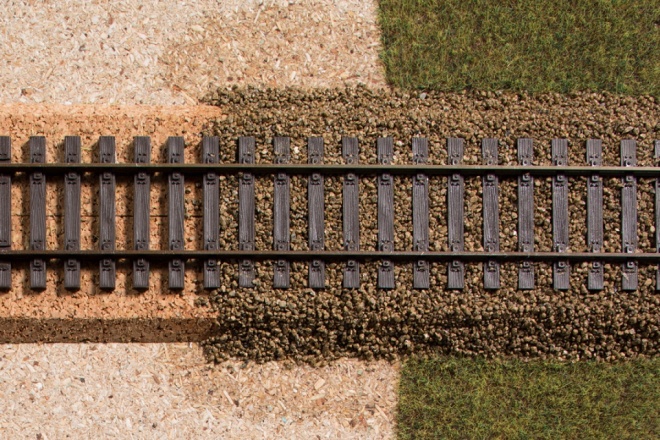 Granite track ballast earth-brown H0<br /><a href='images/pictures/Auhagen/61831_1.jpg' target='_blank'>Full size image</a>